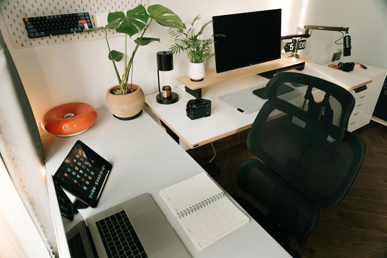 Tips for Creating a Comfortable and Productive Home Office Space